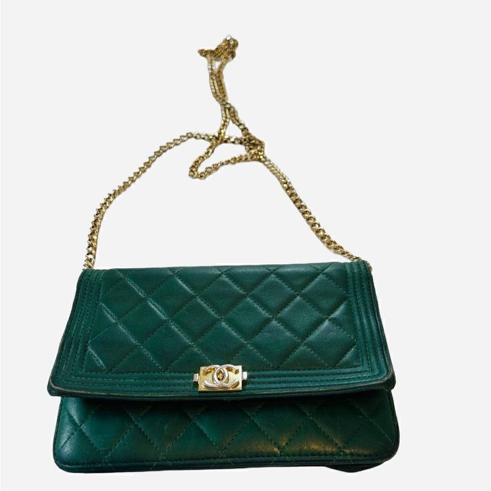 Chanel green boy gold logo mini bag with gold strap - Picture 5 of 15